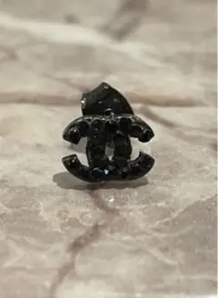 【片耳のみ】シャネル★ブラックピアス