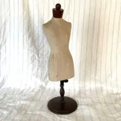 Item thumbnail for item 7ab64f60-e523-4be2-96f2-b384257694a7