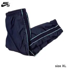Item thumbnail for item 889e3d75-ccbc-4e5a-b7a8-ab662d9ea011