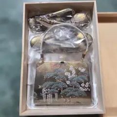 Item thumbnail for item 7c0eb472-205b-4238-8f77-a8f896843db7