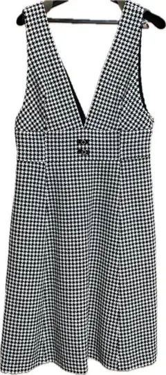 Item thumbnail for item ca4843d7-e466-42a2-a161-7a45554a2a1c