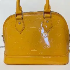 ルイヴィトン モノグラム ヴェルニ イエロー