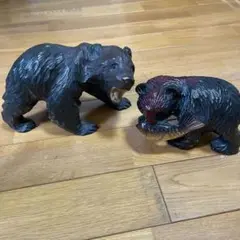 木彫りの熊　2体