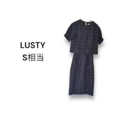 【S相当】LUSTY セットアップ　フォーマル　スリット　裏地あり