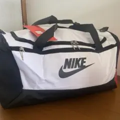 NIKE OUTLET 男女兼用ジムバッグトラベルバッグ 大容量スイミングバッグ