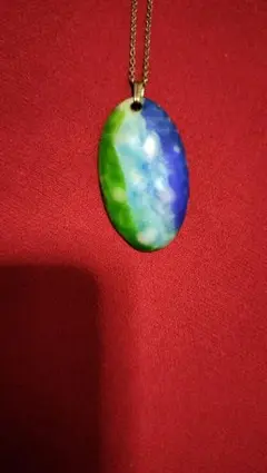青と緑のグラデーション ネックレス