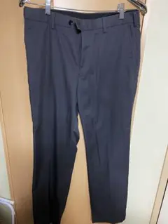 ダークグレー スリムフィット スラックス