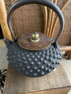 鬼あられ鉄瓶 茶道具 煎茶道具 南部鉄器 金属製 工芸品 逸品作 鬼あられ 藤枝工房 南部鉄瓶の一つの鋳型で一個しか出来