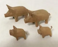 木製　ブタ　置物　4点セット