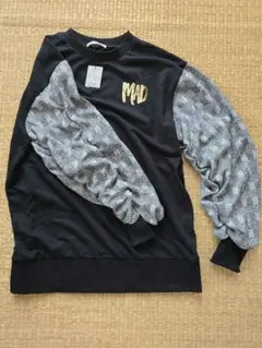 イーハイフン　プルオーバー