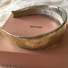 miumiu メタリックカチューシャ