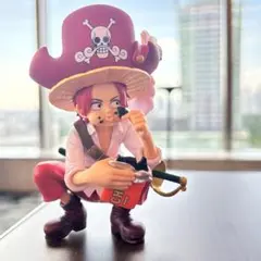 ワンピース シャンクス フィギュア