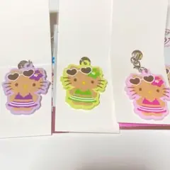 サンリオ 日焼けキティ セリア ダイソー ラバーストラップ セット