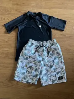 半袖ラッシュガード付 男の子水着 ボタニカル柄