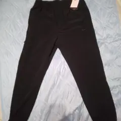 NIKEスリムフィットパンツ