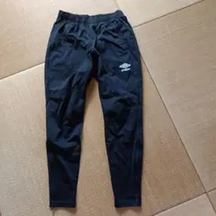 umbro ブラック パンツ