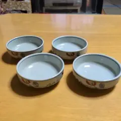 花模様の醤油皿 4個セット