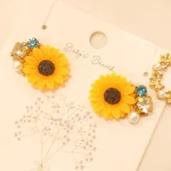 302 向日葵のビジューピアス（ブルー）