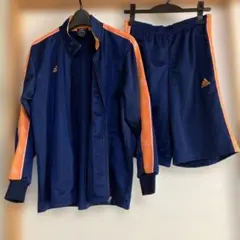 adidas スポーツウエア　上下（下は半パン）