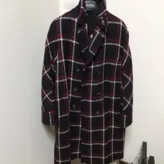 ビジュー付きコート