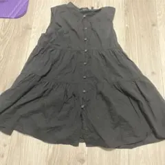 ユニクロ　UNIQLO S黒いノースリーブティアードチュニック　ブラウス