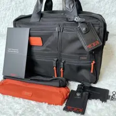 ✨未使用級✨ TUMI 希少カラー ブリーフケース 拡張 コンパクトタイプ