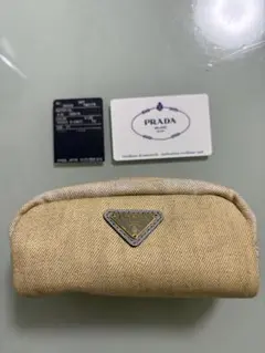 PRADA デニムポーチ ビアンコ 正規店にて購入