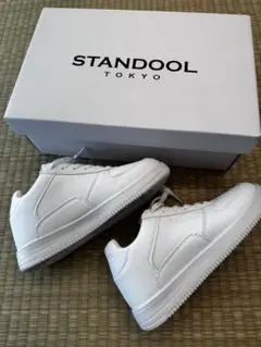 STANDOOL ホワイト 身長7.5さセンチupスニーカー 箱付きSALE
