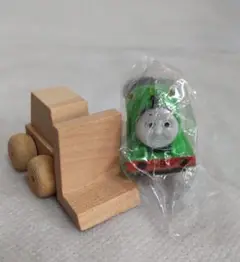 【送料込み】乗り物 おもちゃ 電車 車 木製