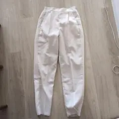 クリーム色 Mサイズ カジュアルパンツ