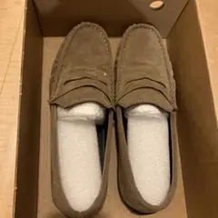 茶色ローファー