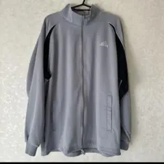 adidasトラックジャケット