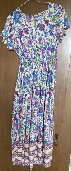 夏本番SALE カラフル　鳥とフラワープリント ロングワンピース