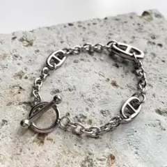 Item thumbnail for item 58135bb0-3da8-45ad-9a97-5f7b743f8f32