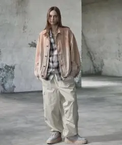 Emma clothes カラーリングタックワイドカーゴパラシュートパンツ
