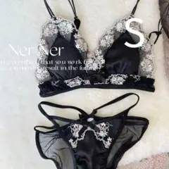 楽ブラ ブラレット セクシー 下着2789ブラックS ノンワイヤーブラショーツ