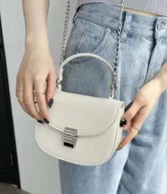 完売品♡Heather ヘザー シルバーチェーンショルダーバック 白