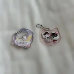 ハローキティ　カラビナ　ガチャ　カプセルトイ