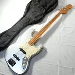 【希少美品】JUNO Jugar Bass 迷彩 ハムバッカー ジャガーベース 希少美品】JUNO Jugar Bass 迷彩 ハムバッカー ジャガーベース