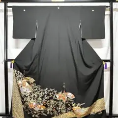 【449】金箔•金駒刺繍入り 友禅黒留袖