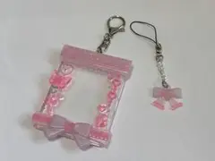 トレカキーホルダー ギャル ピンク ストラップ付