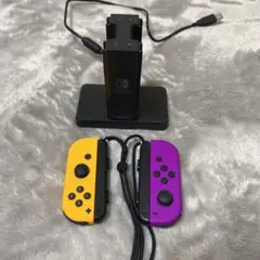 Nintendo Switch Joy-Con 充電器付き