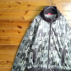 Item thumbnail for item 2d8f2623-fc05-4985-b707-361b6ed642dc