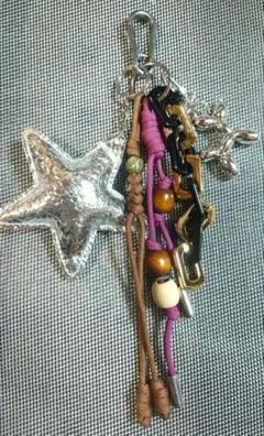 Item thumbnail for item 2b5dad68-be38-434c-96e9-ed7de03c0a0e