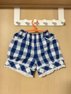 シャーリーテンプル　ハートボタンつき　チェック柄ショートパンツ