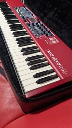 【大幅値下げ中】【美品】Nord Electro 6D 73鍵 ペダル、ケース付 大幅値下げ中】【美品】Nord Electro 6D 73鍵 ペダル、ケース付