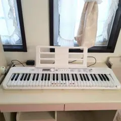 新品未使用品CASIO LK-265 ホワイト キーボード Casio LK-265 61-key touch-sensitive keyboard with light-up