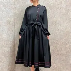 スタンドカラー連釦ワンピース/axes femme