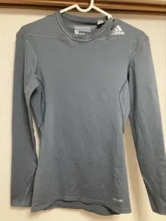 adidas techfit climalite アンダーシャツ グレー