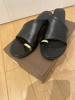 ブラックオープントゥサンダル 24cm